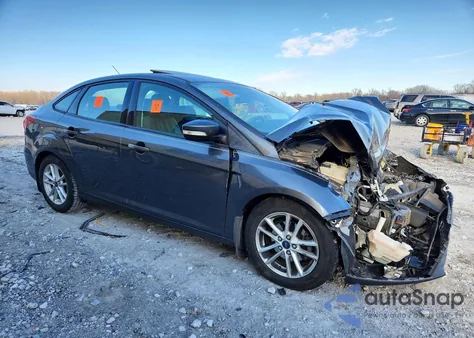 2016 Ford Focus Se z USA, uszkodzony, nr VIN 1FADP3F21GL261790